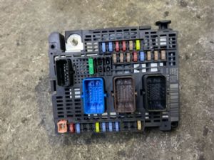 Opel Grandland X 2017-2021 Fuse Box