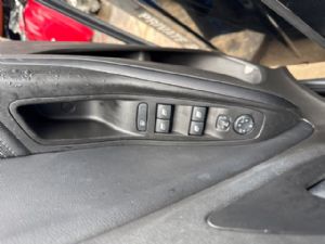 Opel Grandland X 2017-2021 RF Window Switch