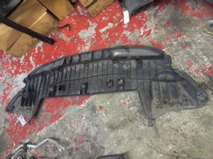 Opel Grandland X 2017-2021 Front Bumper Centre Cover