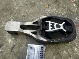 Opel Grandland X 2017-2021 Bottom Engine Mount