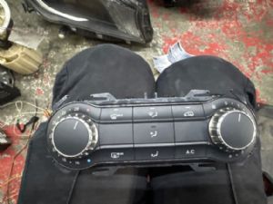Mercedes-Benz CLA W117 2013 - 2015 Air Conditioning Switch