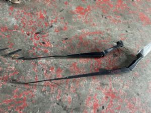 Opel Insignia Z18 2017-2020 Front Wiper Arm
