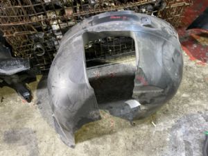 Polestar Polestar 2 2019-2023 LF Guard/Fender to Cowl Side Seal