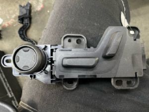 Polestar Polestar 2 2019-2023 LF Seat Switch