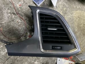 Seat Ateca 2020-2024 Dash Vent Surround RH