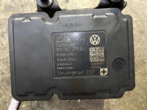 Volkswagen Golf MK6 2009-2011 ABS Pump