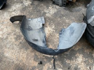 Volkswagen Passat B7 2005-2015 RF Guard/Fender to Cowl Side Seal