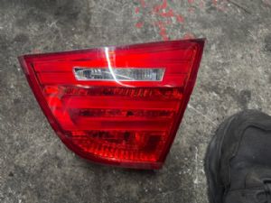 BMW 3 Series E90 318I 2005-2012 R Boot Light