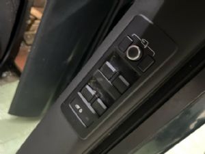 Land Rover Discovery L462 2017-on RF Window Switch