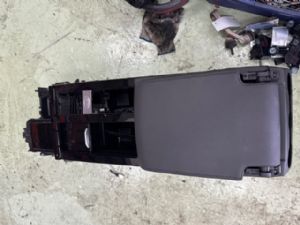 Land Rover Discovery L462 2017-on Centre Console Complete