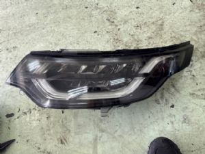 Land Rover Discovery L462 2017-on L Headlight (LED)