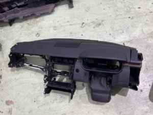Land Rover Discovery L462 2017-on Dash Assy Complete