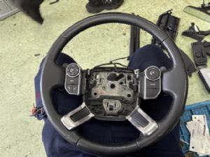 Land Rover Discovery L462 2017-on Steering Wheel