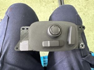 Land Rover Discovery L462 2017-on LF Seat Switch