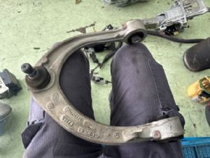Land Rover Discovery L462 2017-on LF Upper Control Arm