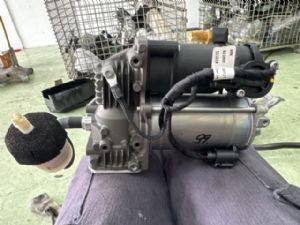 Land Rover Discovery L462 2017-on Self Leveling Pump