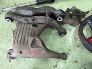 Land Rover Discovery L462 2017-on RR Lower Arm