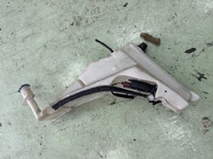 Land Rover Discovery L462 2017-on Front Washer Bottle