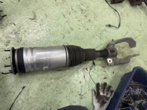 Land Rover Discovery L462 2017-on RF Air Absorber