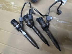 BMW 216D F46 Fuel Injector