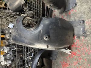 BMW Z Series E89 Z4 E89 2009-2016 LF Guard/Fender to Cowl Side Seal