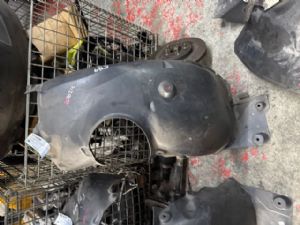 BMW Z Series E89 Z4 E89 2009-2016 RF Guard/Fender to Cowl Side Seal