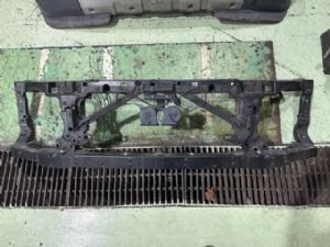 Land Rover Discovery L319 LR4 2009-2016 Radiator Support Panel