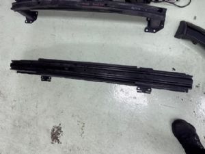 Land Rover Discovery L319 LR4 2009-2016 Front Bumper Reinforcer