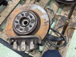Land Rover Discovery L319 LR4 2009-2016 LF Knuckle