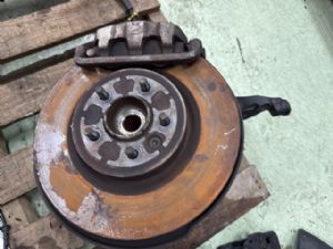 Land Rover Discovery L319 LR4 2009-2016 RF Knuckle