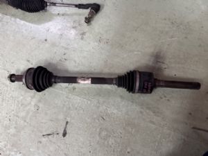 Land Rover Discovery L319 LR4 2009-2016 RR Driveshaft