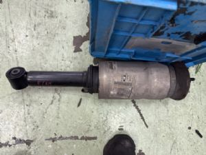 Land Rover Discovery L319 LR4 2009-2016 RF Air Absorber