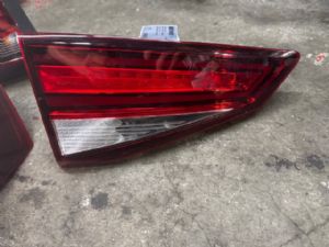 Seat Ateca 2020-2024 L Boot Light