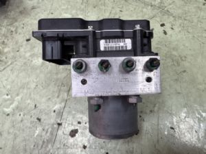 Land Rover Discovery L319 LR4 2009-2016 ABS Pump