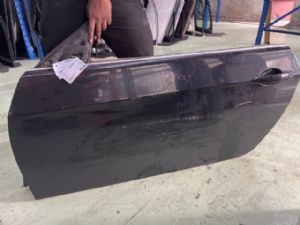 BMW 3 Series  325I E93 LF Door Complete