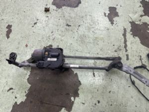 Volkswagen Jetta 1K5 2005-2011 Front Wiper Motor