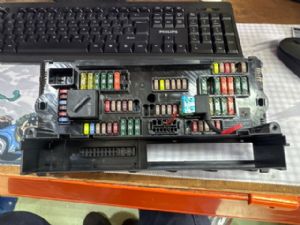 BMW 535I F10 Fuse Box