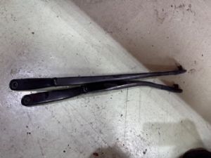 BMW 535I F10 Front Wiper Arm