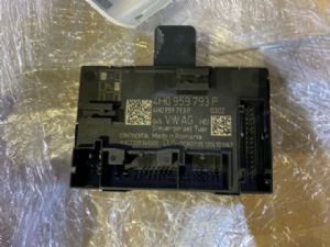 Porsche Cayenne 958 2011-2014 RF Door Control Module