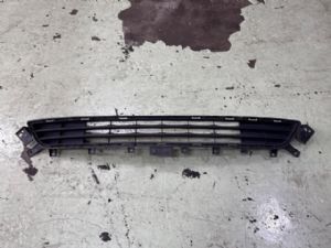 Infiniti Q50 Q50 2016-on Front Bumper Grille Lower