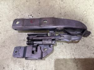Infiniti Q50 Q50 2016-on L Bonnet Hinge 