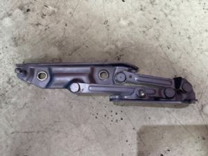 Infiniti Q50 Q50 2016-on R Boot Hinge