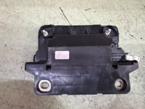 Infiniti Q50 Q50 2016-on Battery Fuse Box