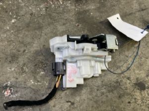 Fiat Doblo 263 2015-on LF Door Actuator