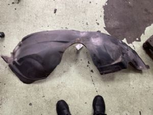 Land Rover Freelander 2 L359 2009-2011 LF Guard/Fender to Cowl Side Seal