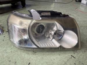 Land Rover Freelander 2 L359 2009-2011 R Headlight (HID)