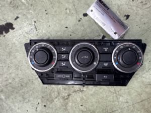 Land Rover Freelander 2 L359 2009-2011 Air Conditioning Switch