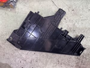 Land Rover Freelander 2 L359 2009-2011 RH Headlight Bucket