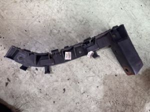 Land Rover Freelander 2 L359 2009-2011 Rear Bumper Retainer RR