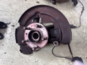 Land Rover Freelander 2 L359 2009-2011 RF Knuckle